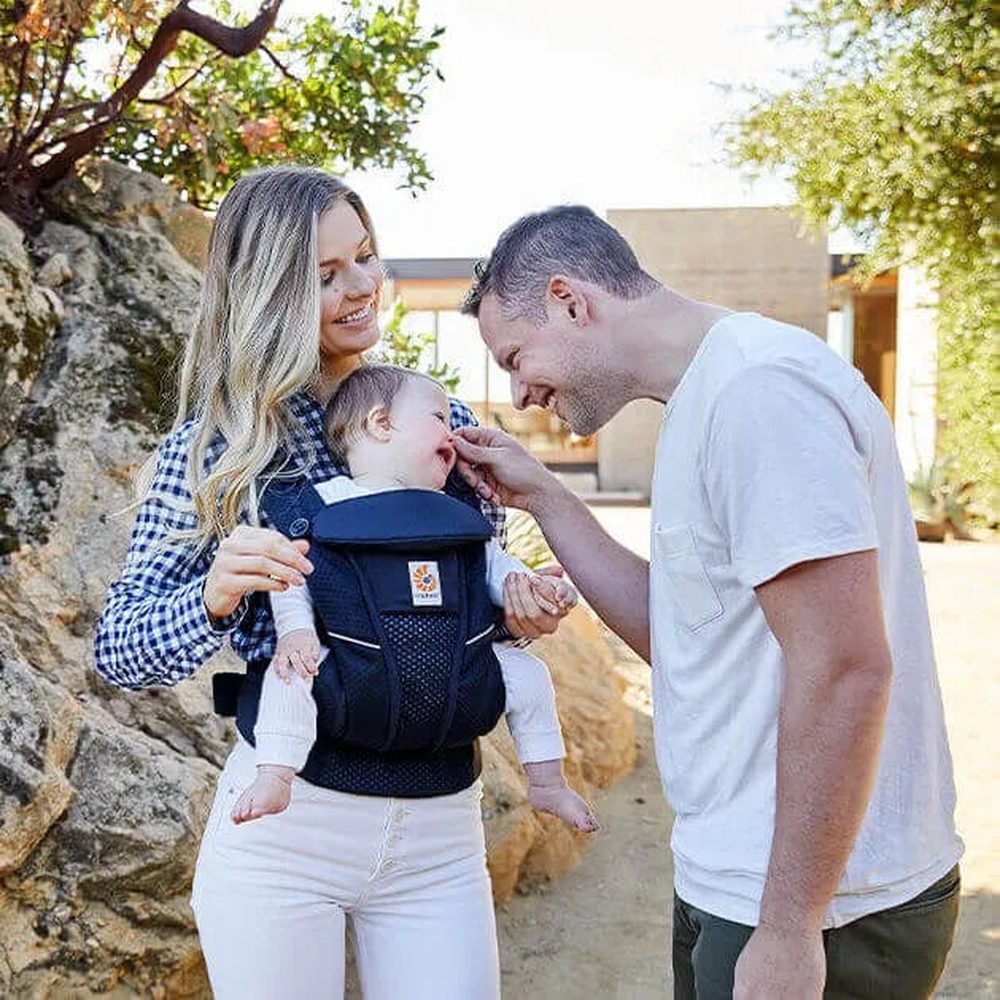 Ergobaby Porte-bébé Omni Breeze - Bleu nuit