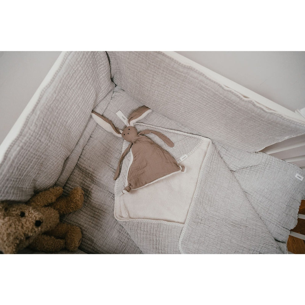 Koeka couverture d'emmaillotage Teddy Rivoli Stone - 100x100 cm