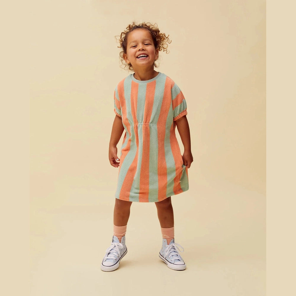 Sproet & Sprout Robe ample à rayures fendue verte