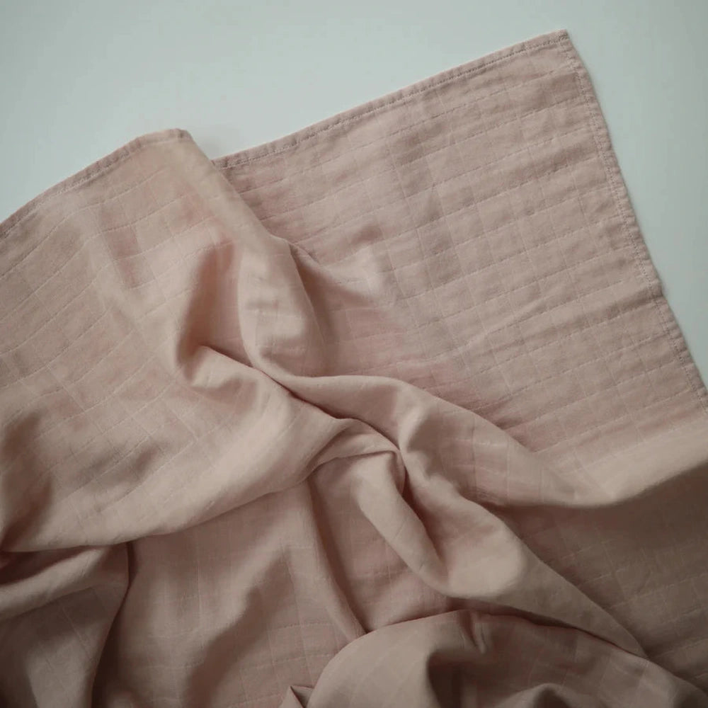 Mushie lange d’emmaillotage - 120x120cm - Rose poudré