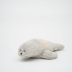 Peluche Moonie - The Humming Seal Organic 2.0 - Gris naturel | Phoque à bruit blanc avec veilleuse
