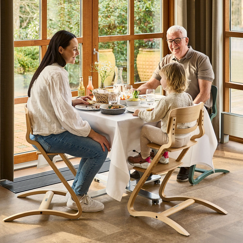 Chaise haute Leander Louie évolutive pour enfant - chêne naturel