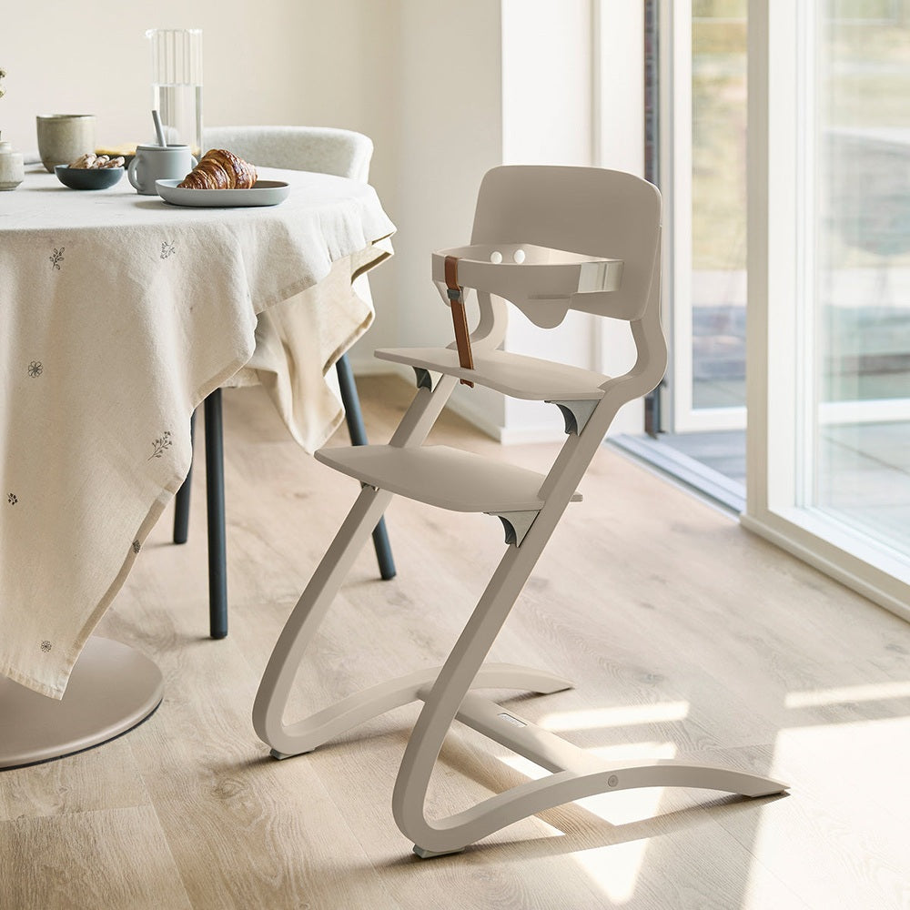 Barre de sécurité pour chaise haute Louie Leander - Cappuccino
