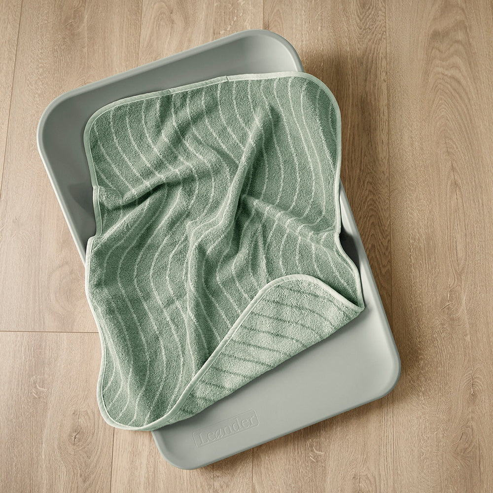 Leander Housse pour matelas à langer Matty Woodland Sage Green