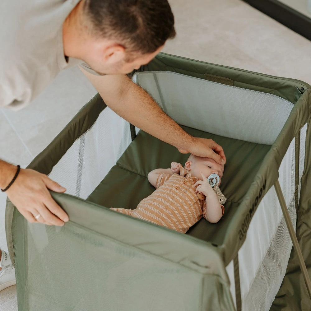 Lit de voyage instantané Aeromoov pour bébé et tout-petit - Green Moss
