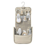Béaba Trousse de toilette/soins - Beige | Thermomètre de bain, ciseaux, coupe-ongles, brosse, anneau de dentition, mouche-bébé et lime à ongles