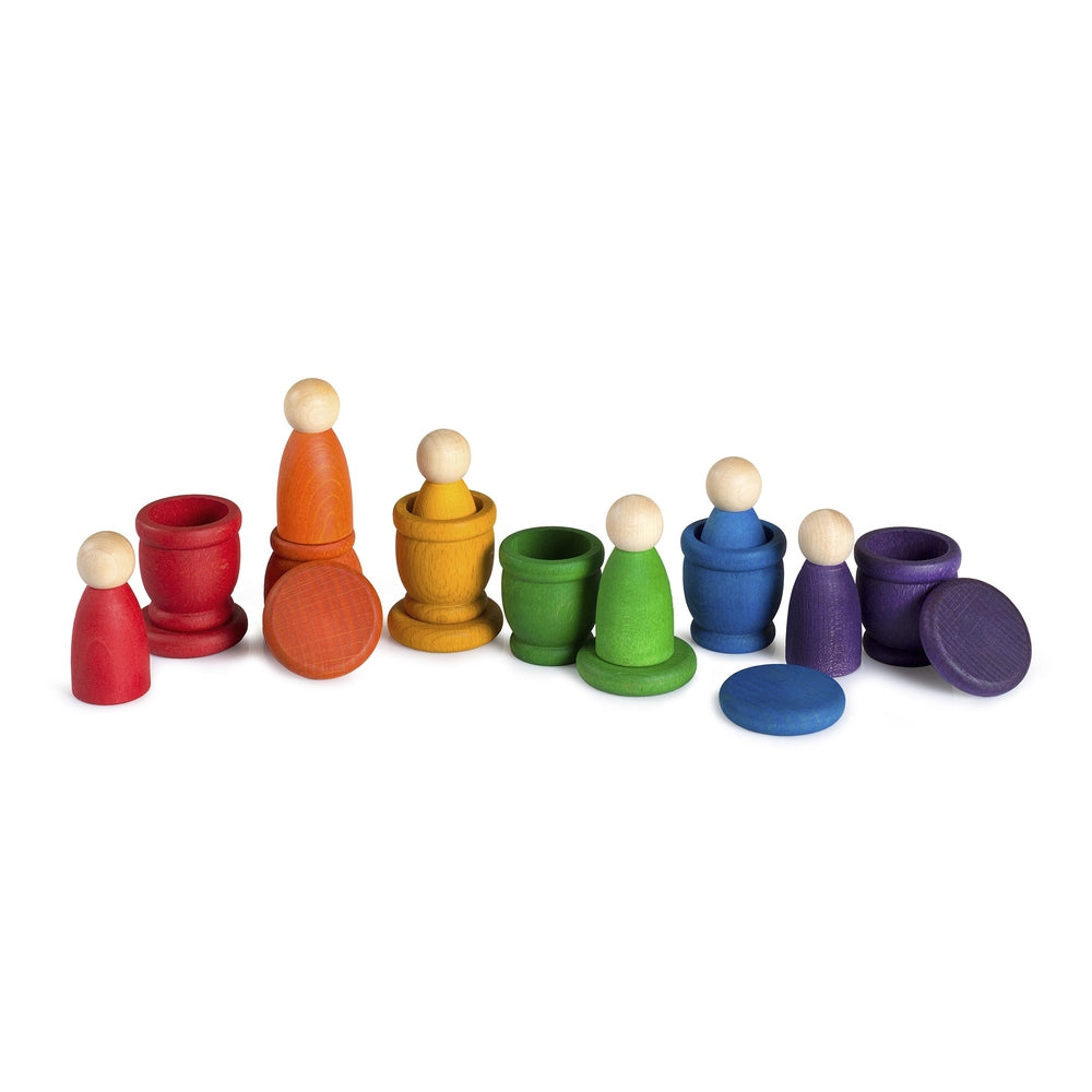 txt
Grapat figurines Nins en bois avec pots et disques