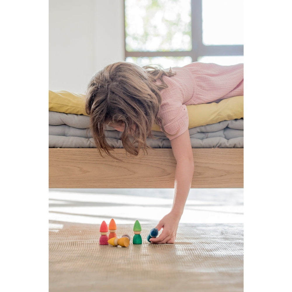 Grapat Rainbow Tomten Nin figurines
