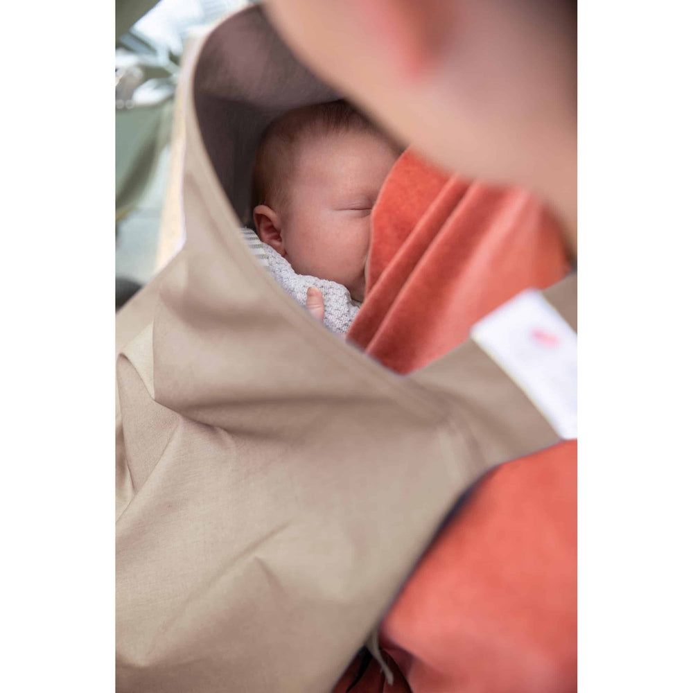 Baby On The Move Cocon d’allaitement - Epic Natural