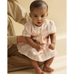 Robe Minymo à manches courtes rayée argent rose