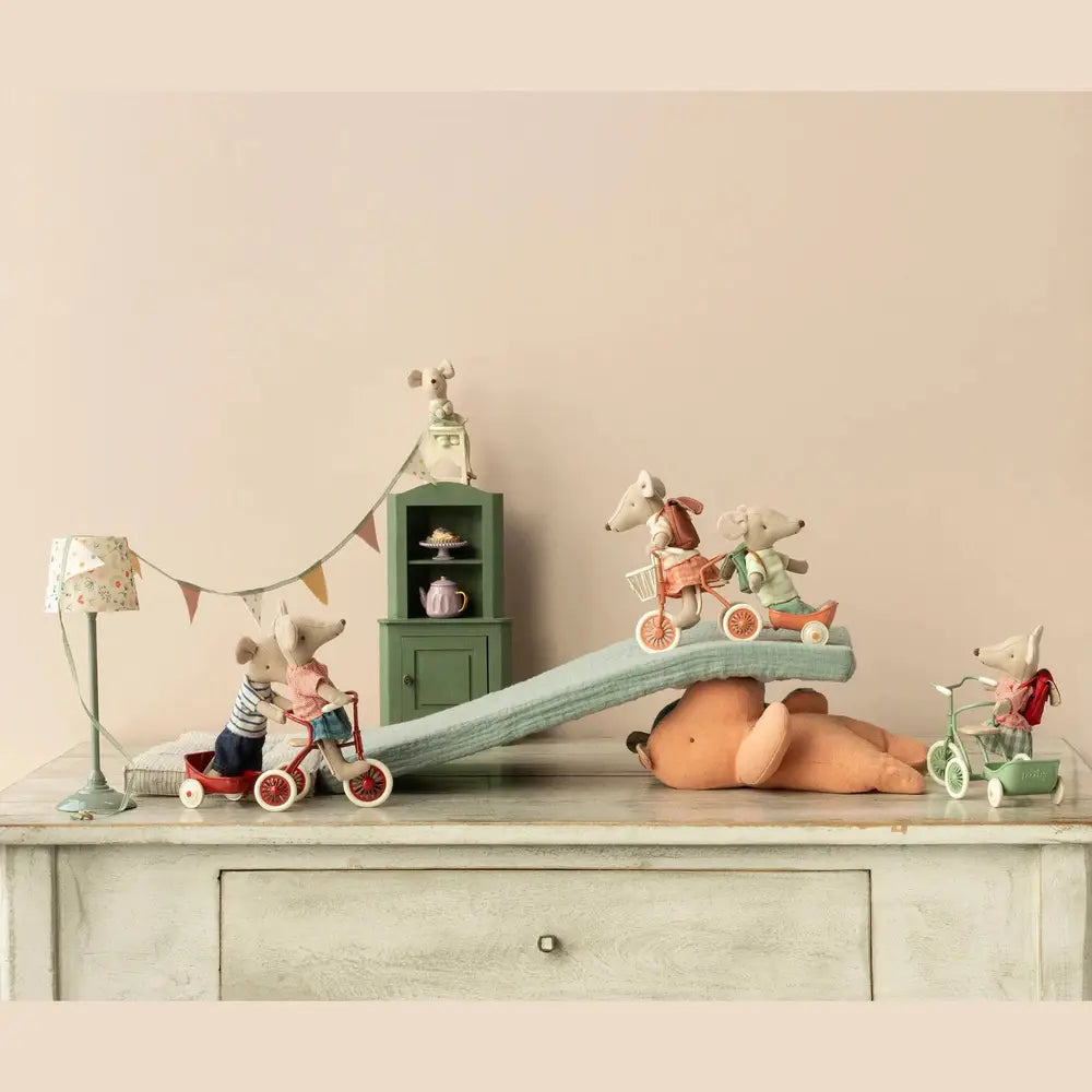 Maileg | Suspension miniature pour tricycle - Corail - Souris