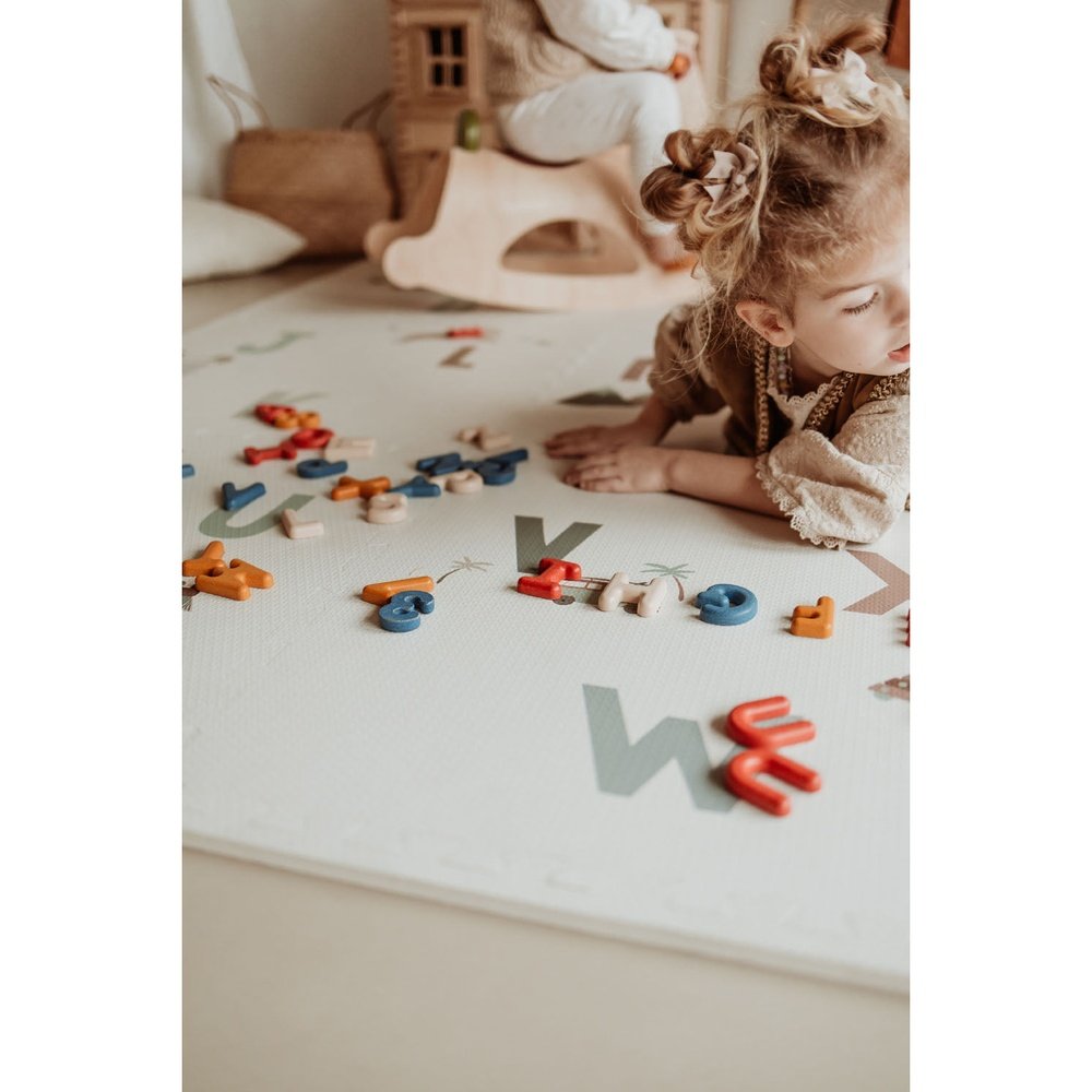 Tapis de jeu puzzle Play&Go - Eevaa tapis puzzle/boîte de rangement 2-en-1 - Alphabet/Terrazzo