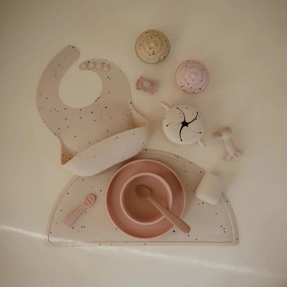 Mushie Set de table en silicone - Confetti vanille