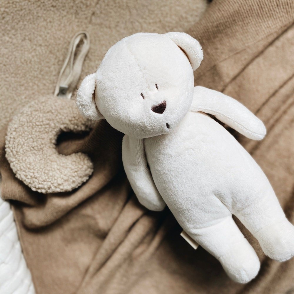 MOONIE L'OURS QUI BOURDONNE CRÈME