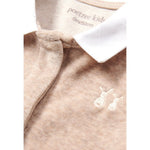COMBINAISON BÉBÉ EN VELOURS CAMEL AVEC COL EN POPLINE BLANC