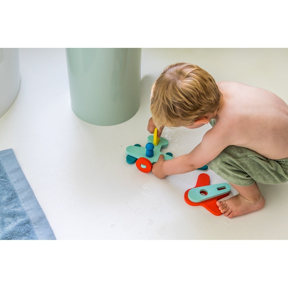 PUZZLE DE BAIN QUUT UP IN THE AIR