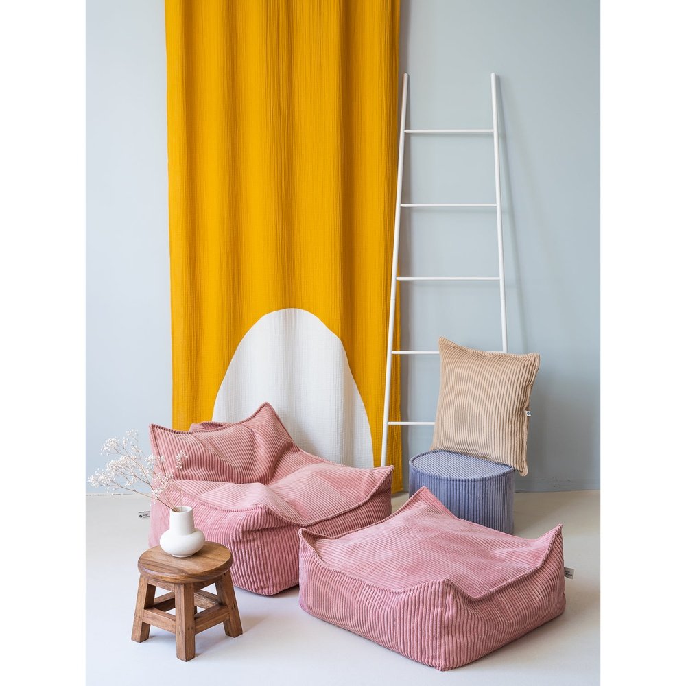 Pouf carré rose Mousse
